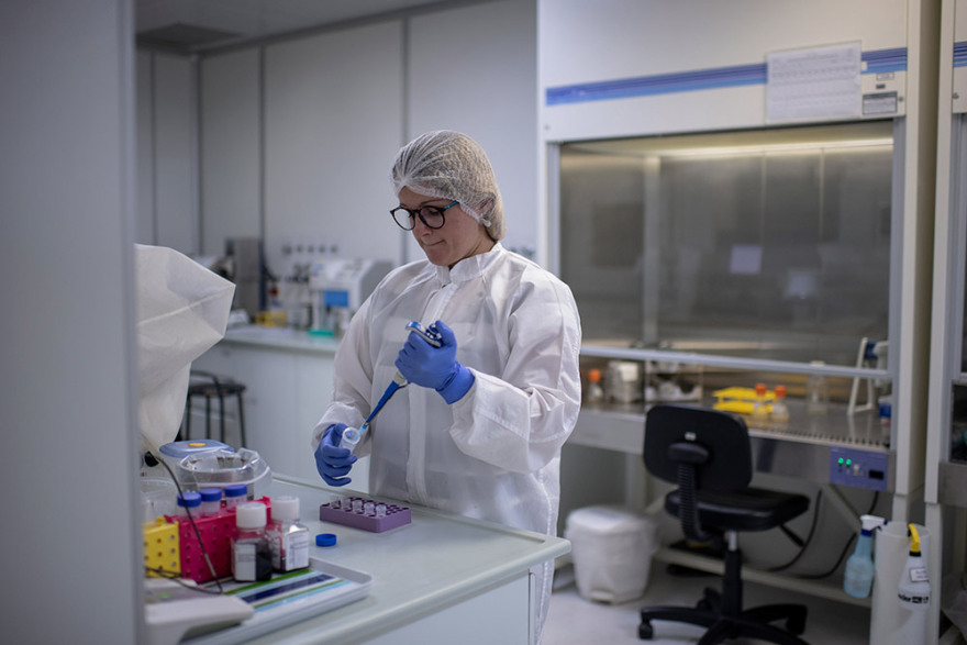 Κορωνοϊός-Εμβόλιο: Ξαφνικά ελπίδες από τη μετάλλαξή του