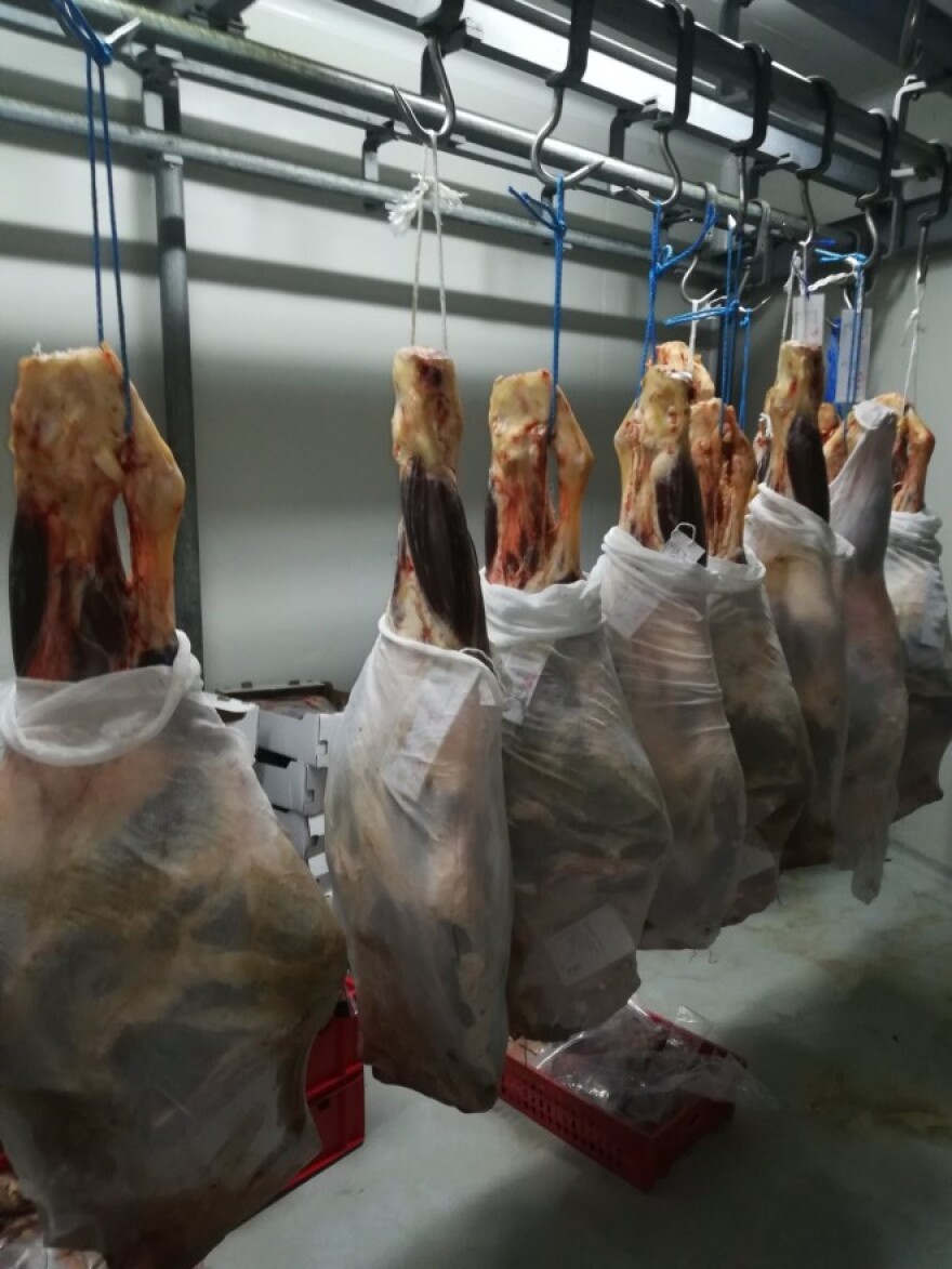 Σοκ: Θα έστελναν επτά τόνους ακατάλληλα κρέατα σε νοσοκομεία, φυλακές και στρατόπεδα