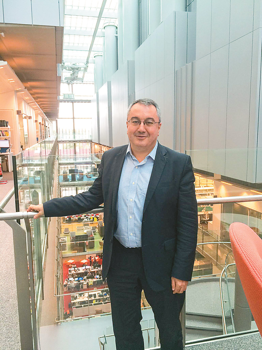 Hλίας Μόσιαλος: Θα είχαν πεθάνει 12-15 χιλιάδες εάν δεν είχαμε πάρει τα μέτρα