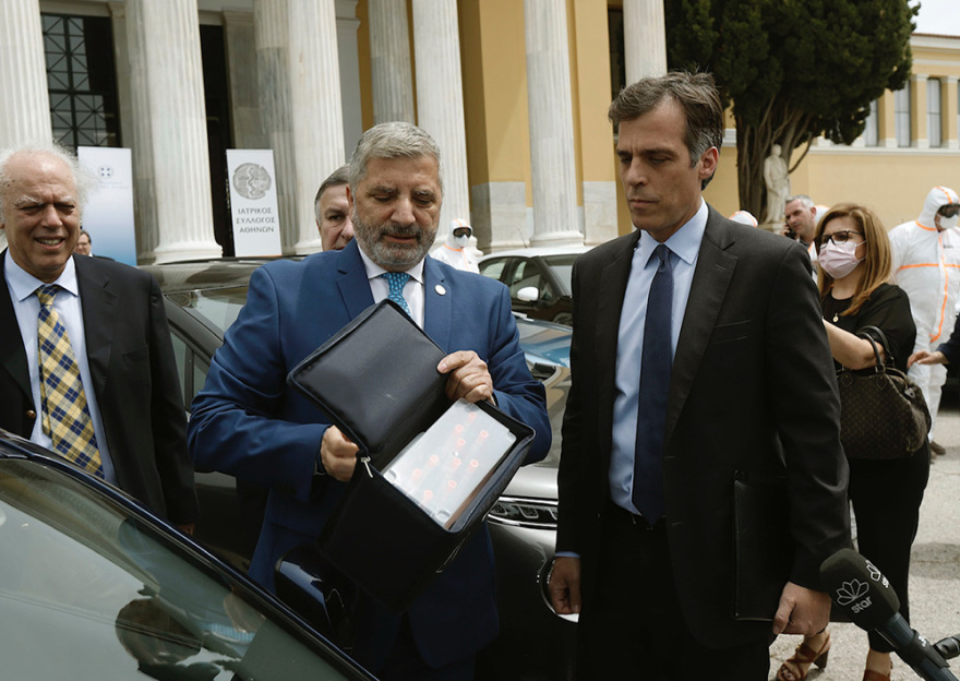 H Περιφέρεια Αττικής ενισχύει τον ΕΟΔΥ με κινητές ομάδες γαιτρών και νοσηλευτών