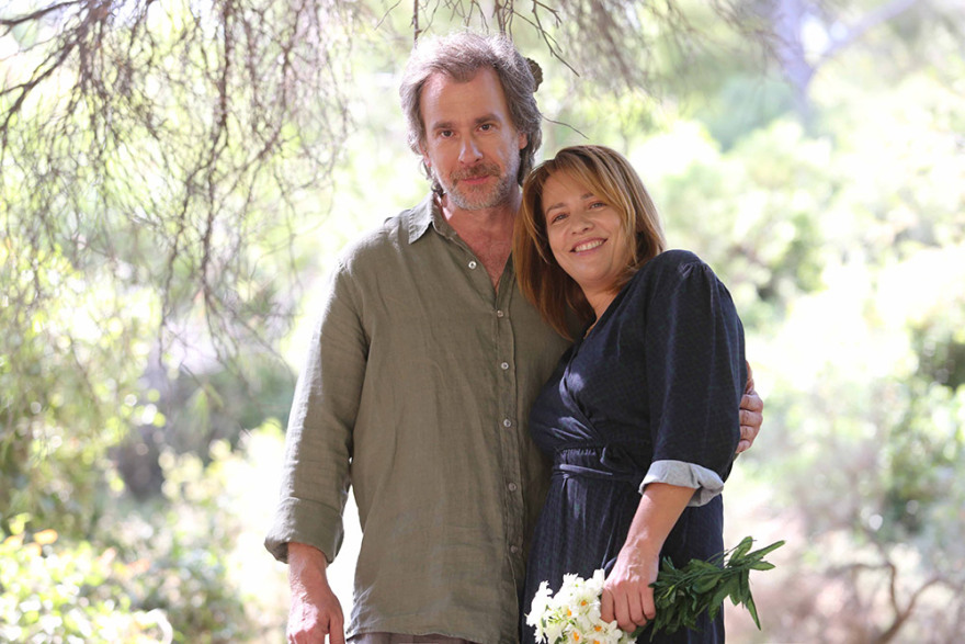 «Ολική επαναφορά»: Ξαναρχίζουν σίριαλ, σόου, τηλεπαιχνίδια - Τι θα δούμε από Δευτέρα στη μικρή οθόνη