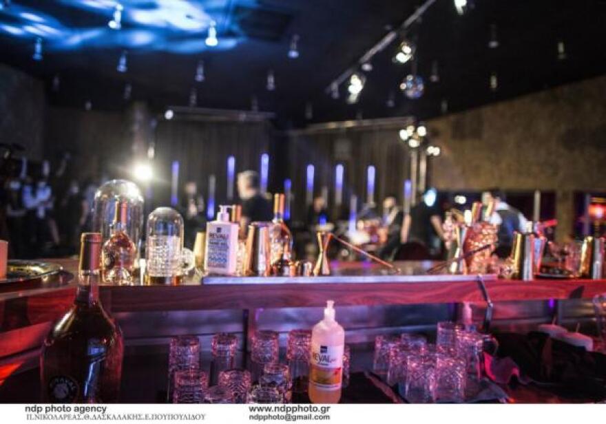 MEGA: Στο σπίτι με τις «Μέλιsses» - Backstage φωτογραφίες από το μεγάλο πάρτι 