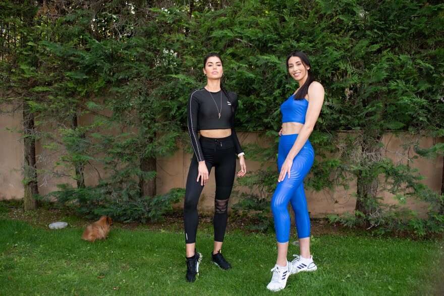 MEGA: Η Ζωή Δημητράκου γυμνάζει την Ιωάννα Μπέλλα 