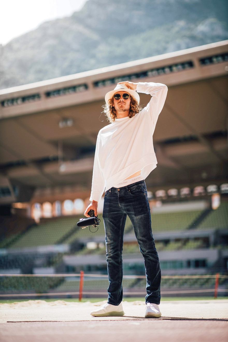 Στέφανος Τσιτσιπάς: «Η ζωή μου εκτός γηπέδων»