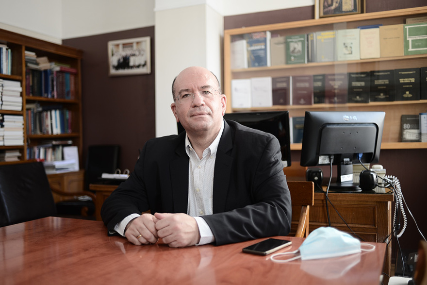 Κορωνοϊός: Ξεκίνησε η θεραπευτική χορήγηση πλάσματος σε Έλληνες ασθενείς - Επτά δότες μιλούν στο protothema.gr