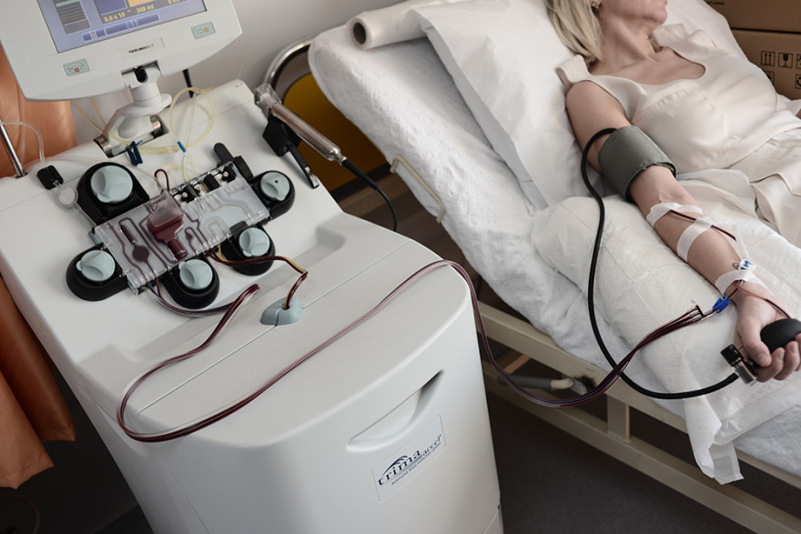 Κορωνοϊός: Ξεκίνησε η θεραπευτική χορήγηση πλάσματος σε Έλληνες ασθενείς - Επτά δότες μιλούν στο protothema.gr