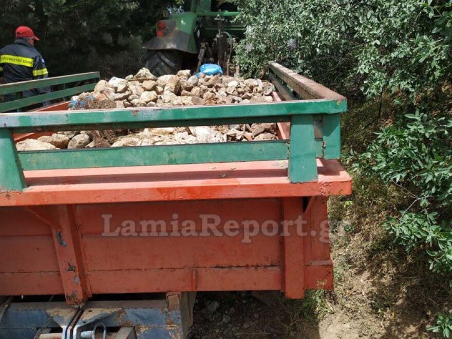 Ανατροπή τρακτέρ - Φθιώτιδα: Τραγικό δυστύχημα με δύο νεκρούς - Πώς έγινε το κακό