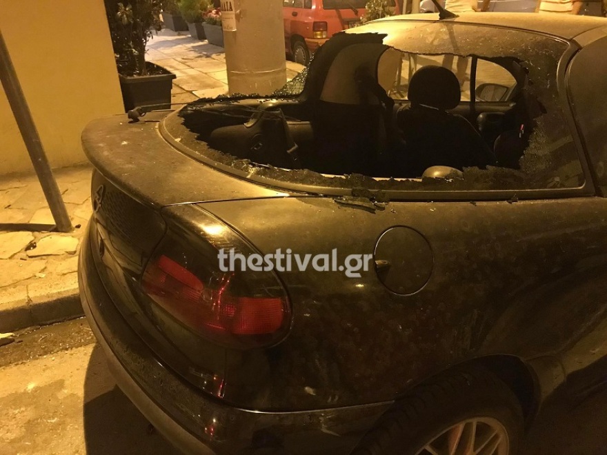 Καταδρομική επίθεση αντιεξουσιαστών - Επεισόδια και μολότοφ στη Θεσσαλονίκη