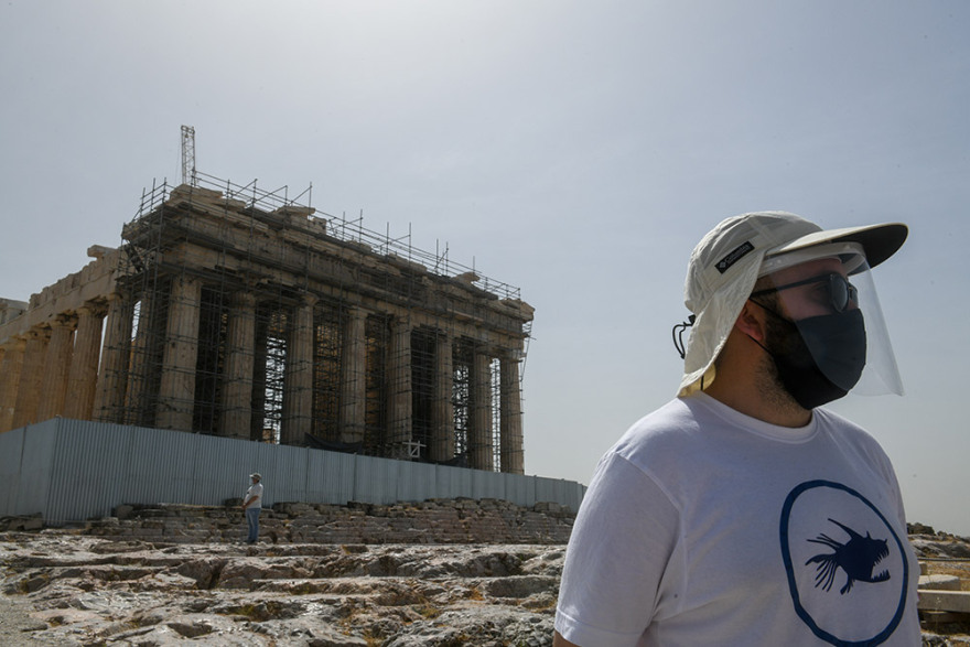 Ακρόπολη: Άνοιξε μετά από δύο μήνες - Θέμα στα ΜΜΕ όλου του πλανήτη 