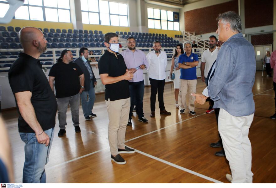  Αυτοψία του Λευτέρη Αυγενάκη στο αναξιοποίητο αθλητικό κέντρο του Ολυμπιακού Χωριού