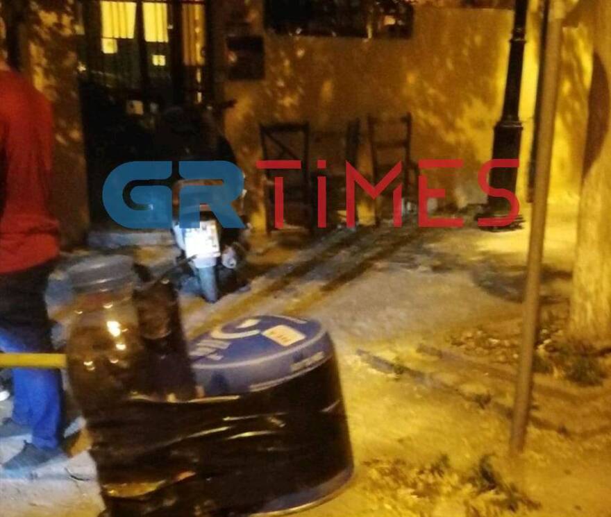 Θεσσαλονίκη: Με ενισχυμένες μολότοφ η καταδρομική επίθεση αντιεξουσιαστών - Δείτε βίντεο