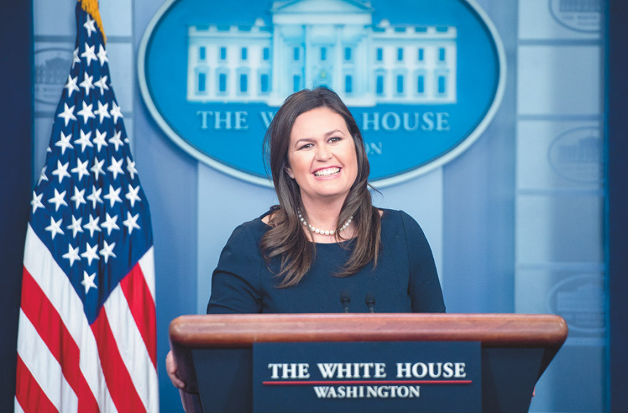 Ντόναλντ Τραμπ: Γιατί κάνει «πασαρέλα» τον Λευκό Οίκο και επιλέγει μοντέλα για εκπροσώπους;