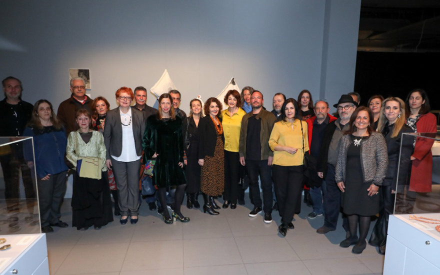 Δωρεάν εικονική περιήγηση στην έκθεση «ΔΙΑΧΡΟΝΙΕΣ» από το Ίδρυμα Μείζονος Ελληνισμού