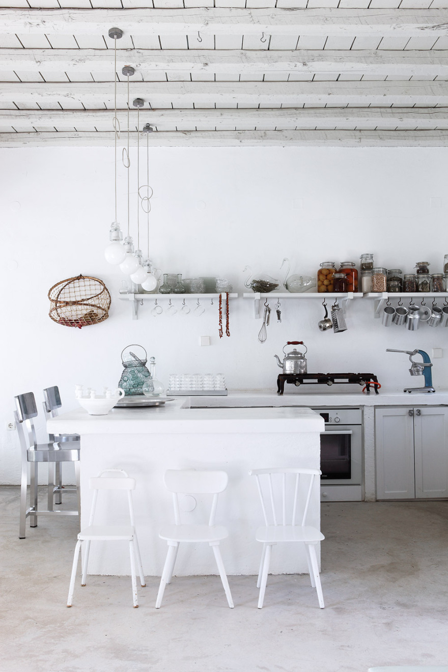 Πάολα Ναβόνε: Η ιέρεια του design λατρεύει τη Σέριφο