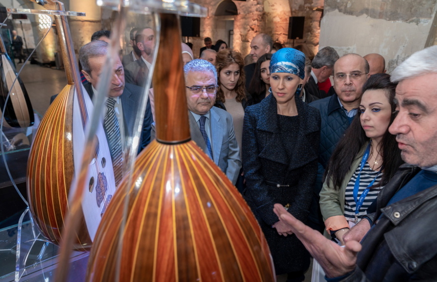 Άσμα αλ Άσαντ: H πορεία από «ρόδο της ερήμου» σε «σιδηρά κυρία» της Συρίας με... ισχυρούς εχθρούς