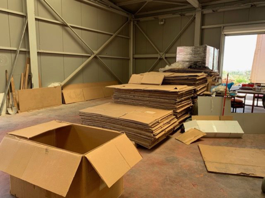 Λαύριο: Εντόπισαν παράνομο εργαστήριο καπνού - Κατασχέθηκαν 22 τόνοι - Δείτε φωτογραφίες