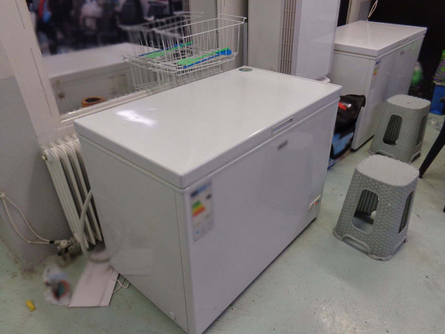 Φυλακές Νιγρίτας: Σωφρονιστικός υπάλληλος σέρνει καρότσι για κρατούμενο με σοκολάτες, όσπρια και γαλακτομπούρεκο!