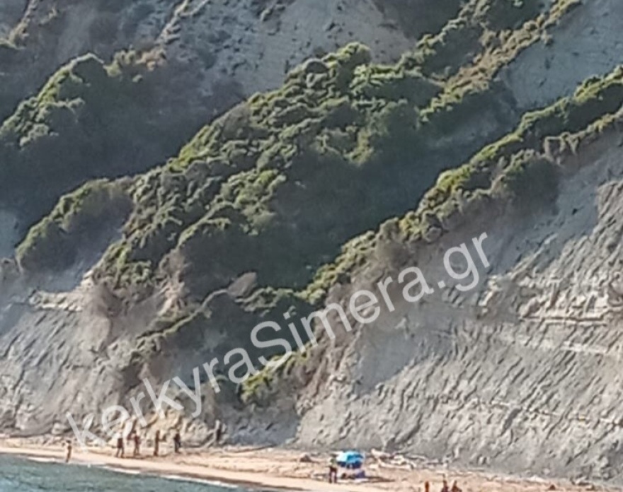 Δείτε φωτογραφίες: Το «τέρας του Κάβου» μετά τη σύλληψή του στη χαράδρα στην Κέρκυρα