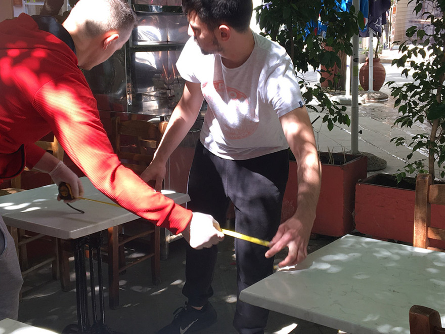 Άρση μέτρων: Αυτοψία του protothema.gr σε Θησείο και Πλάκα για την επαναλειτουργία των μαγαζιών