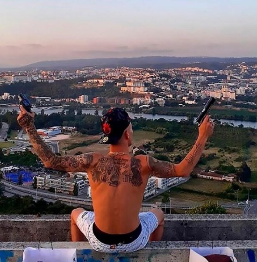 Το «μαύρο», μυστηριώδες τέλος του χρυσού ράπερ της Πορτογαλίας