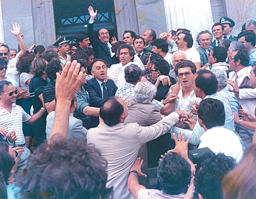 Μανούσος Γρυλλάκης: 40 χρόνια η σκιά του Κώστα Μητσοτάκη