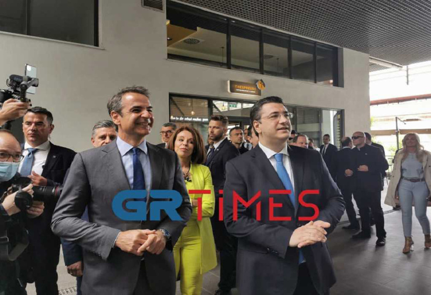 Περιοδεία Μητσοτάκη στη Θεσσαλονίκη - Συναντήθηκε με Τζιτζικώστα, επισκέφθηκε τα «ΚΤΕΛ Μακεδονία»