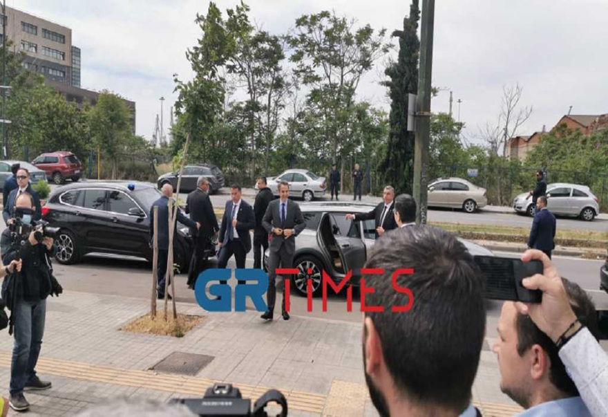 Περιοδεία Μητσοτάκη στη Θεσσαλονίκη - Συναντήθηκε με Τζιτζικώστα, επισκέφθηκε τα «ΚΤΕΛ Μακεδονία»