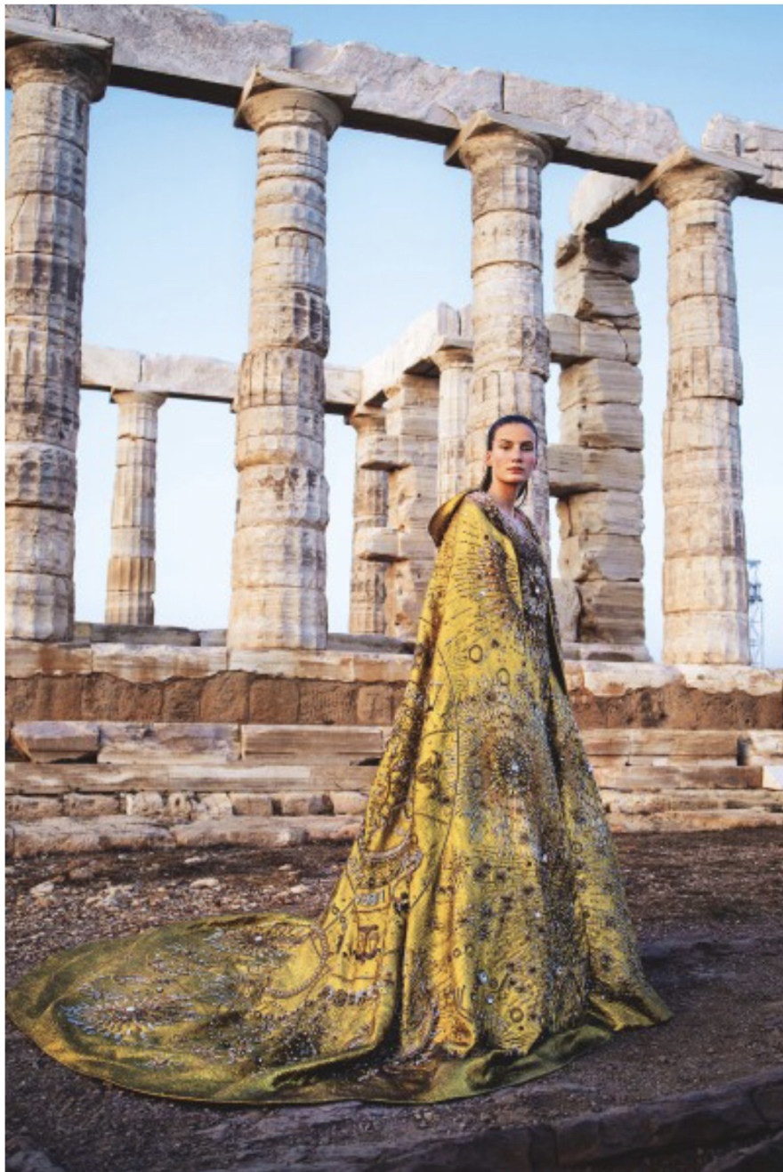 Athens Riviera: Ένα βιβλίο που υποδέχεται το καλοκαίρι 