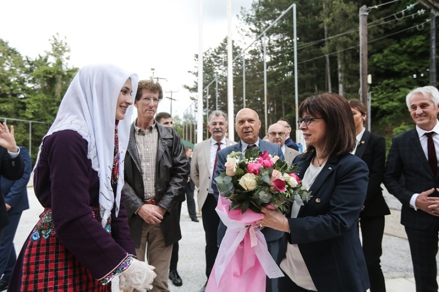 Σακελλαροπούλου: Ήπιε καφέ με χριστιανές και μουσουλμάνες στην Ξάνθη