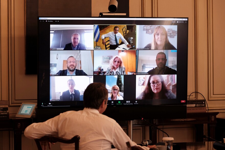 Τηλεδιάσκεψη του Κυριάκου Μητσοτάκη με εργαζόμενους: Τι εκτιμά για την εργασία από το σπίτι