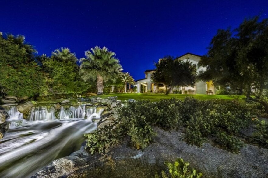 Σιλβέστερ Σταλόνε: Ο Ράμπο πουλάει την εξοχική του έπαυλη στην Καλιφόρνια για 3,35 εκατ. δολάρια 