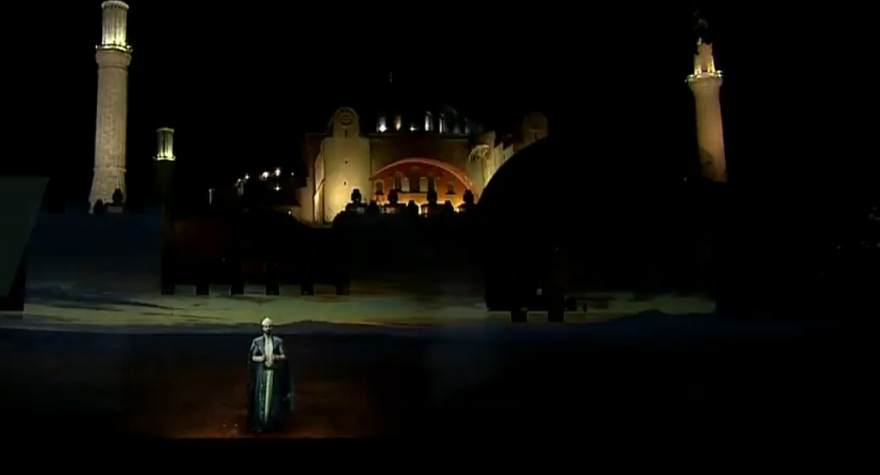 Προκλητική φιέστα Ερντογάν για την Άλωση της Πόλης - Διάβασαν το Κοράνι μέσα στην Αγιά Σοφιά