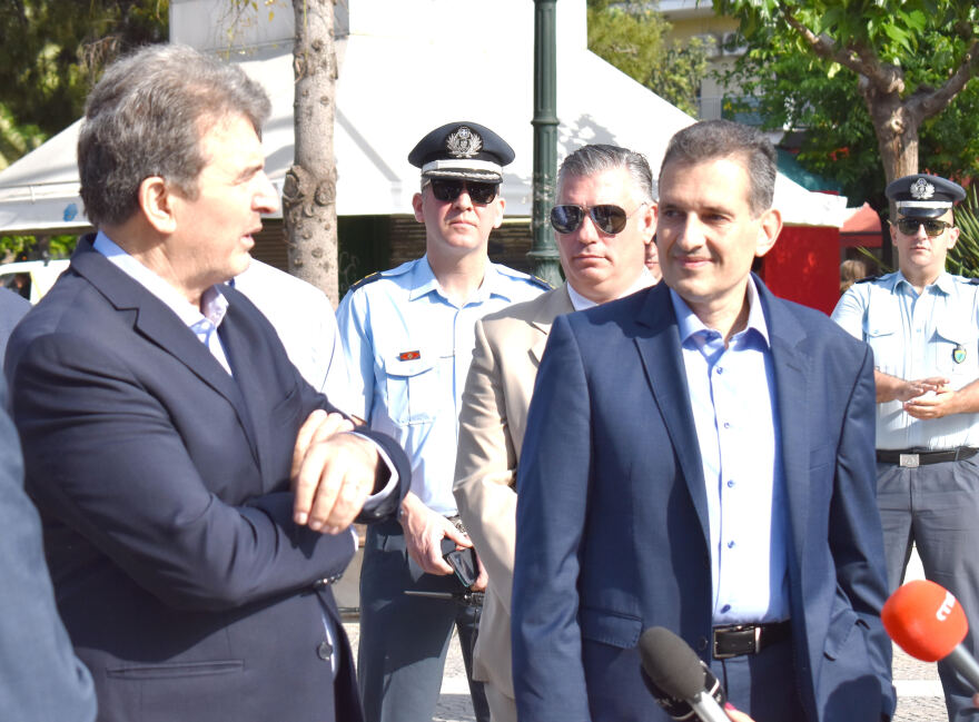 ΕΛΑΣ: Δωρεά περιπολικών από τον δήμο Καλλιθέας