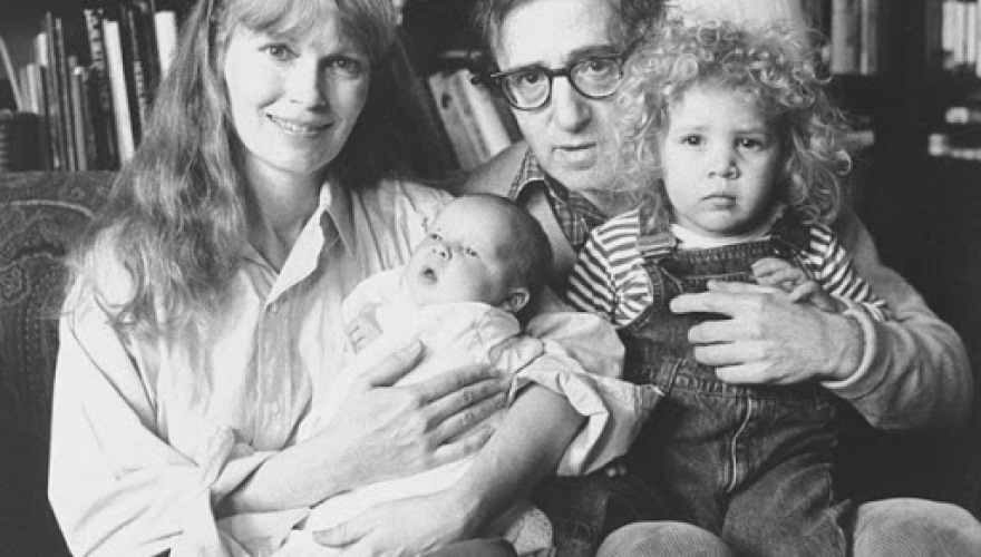 Πατέρας εναντίον γιου: Ο Γούντι Άλεν αποκαλεί «ανήθικο» τον Ρόναν Φάροου