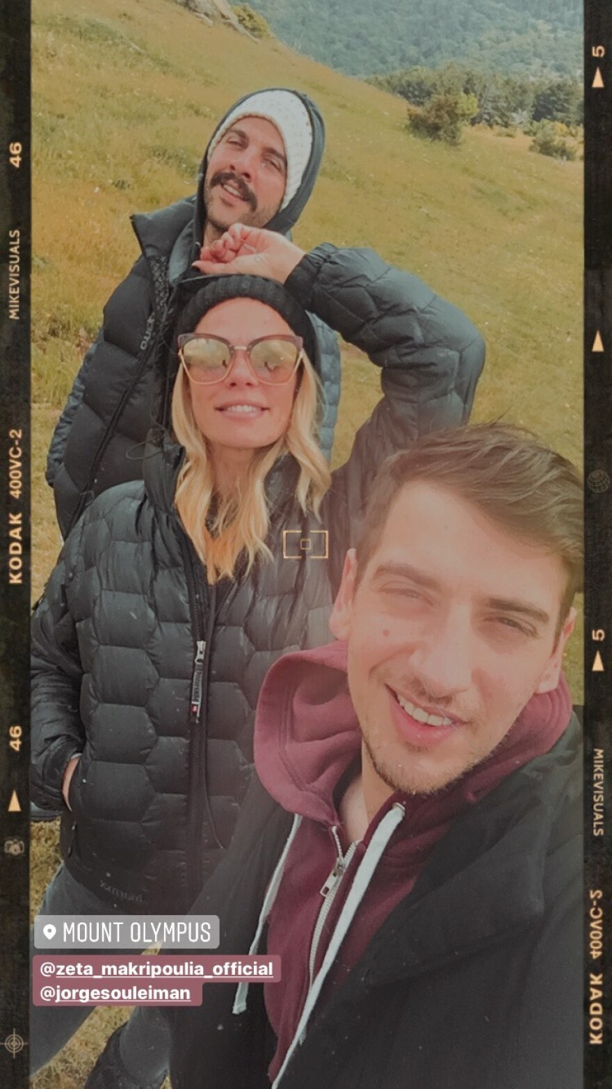 Φωτογραφίες: Η Ζέτα Μακρυπούλια... πήρε τα βουνά μαζί με την παρέα της 