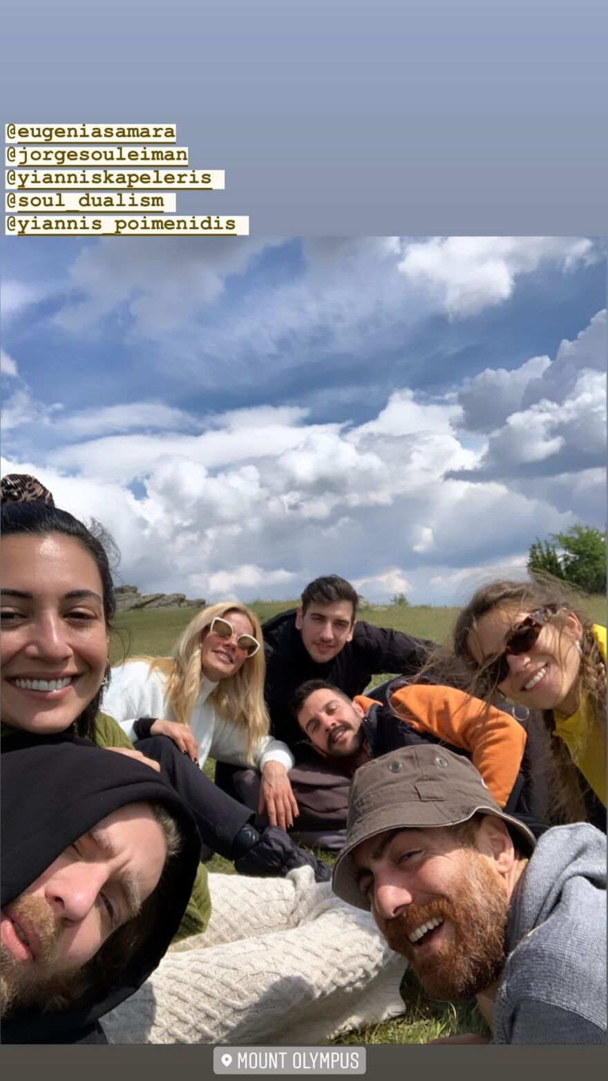 Φωτογραφίες: Η Ζέτα Μακρυπούλια... πήρε τα βουνά μαζί με την παρέα της 