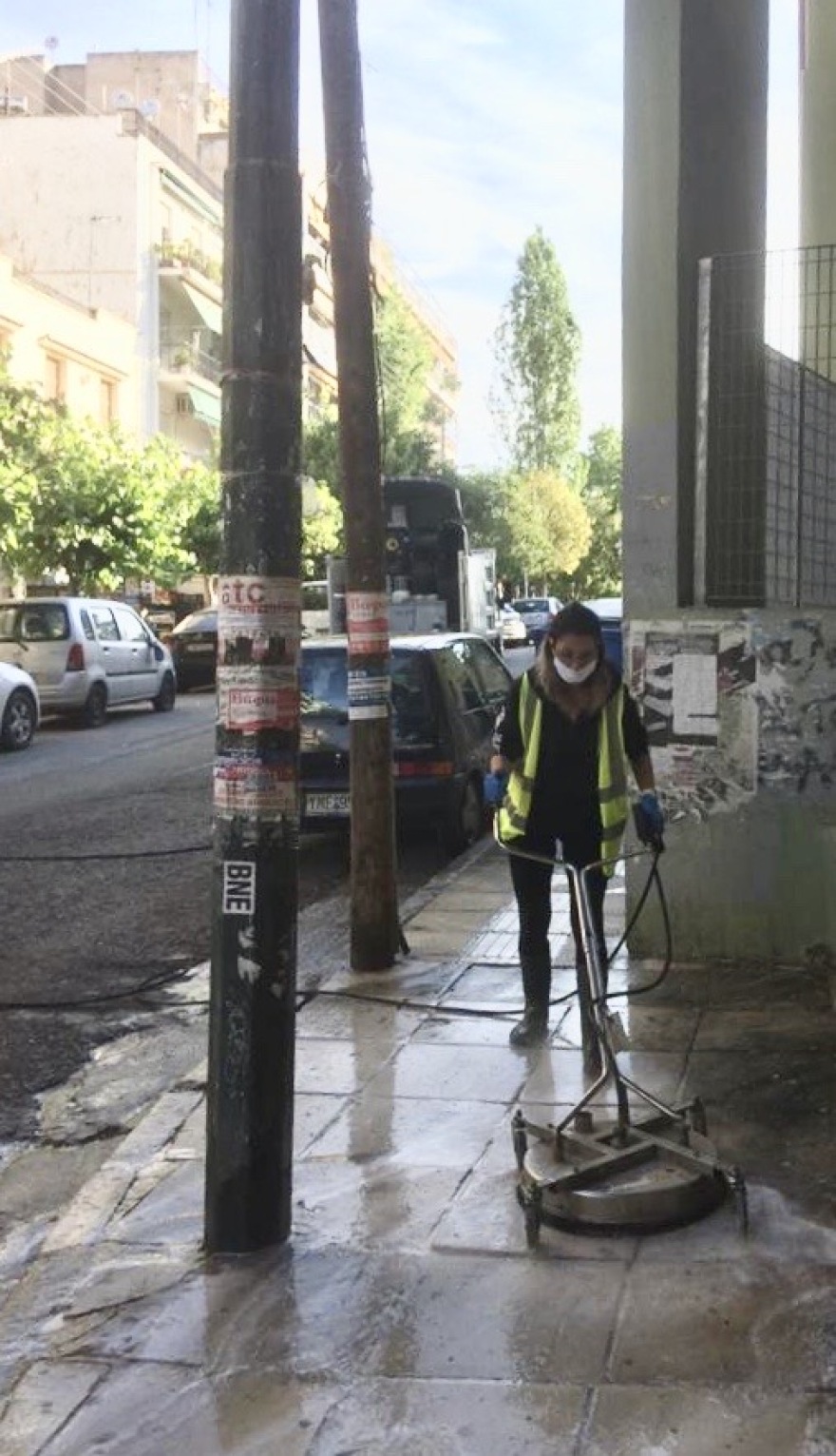 Κυριακάτικη καθαριότητα από το Δήμο Αθηναίων στον Προμπονά