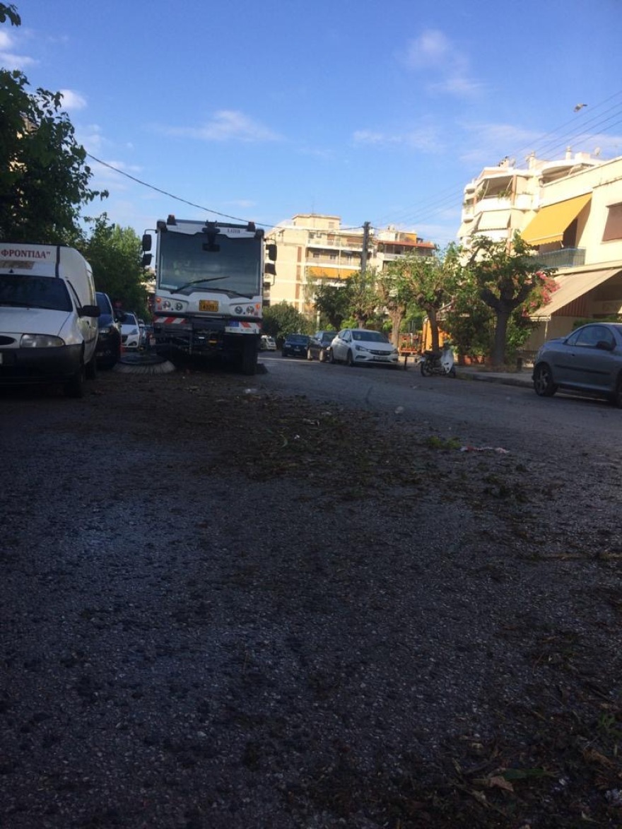 Κυριακάτικη καθαριότητα από το Δήμο Αθηναίων στον Προμπονά