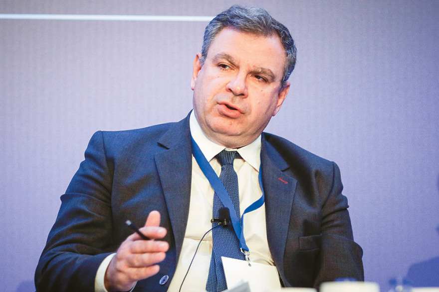 «Μοντέλο Τσιόδρα» για τα 60 δισ. ευρώ του ευρωπαϊκού πακέτου