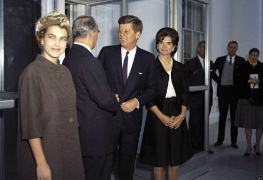 Αμαλία Μεγαπάνου: Πέθανε σε ηλικία 91 ετών η γυναίκα που ταύτισε τη ζωή της με τον Κωνσταντίνο Καραμανλή