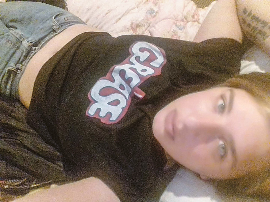 Τέρας του Κάβου: «Βίασε τέσσερις γυναίκες αλλά εγώ τον αγαπώ» λέει η 22χρονη σύντροφος του Ασπιώτη