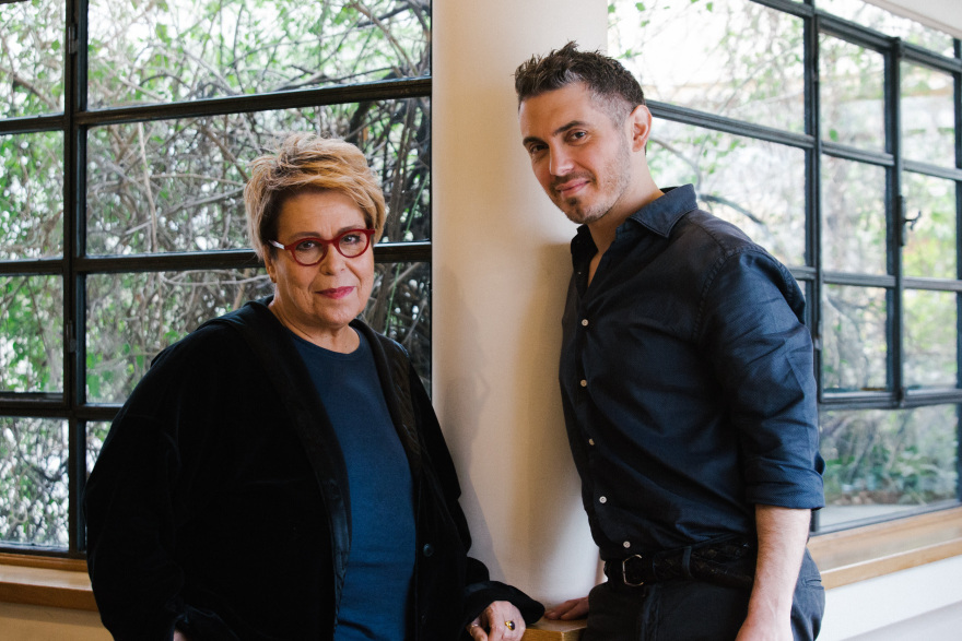 Μιχάλης Χατζηγιάννης στο protothema.gr: «Με την Δήμητρα Γαλάνη μάς δένει μια σχέση ζωής»