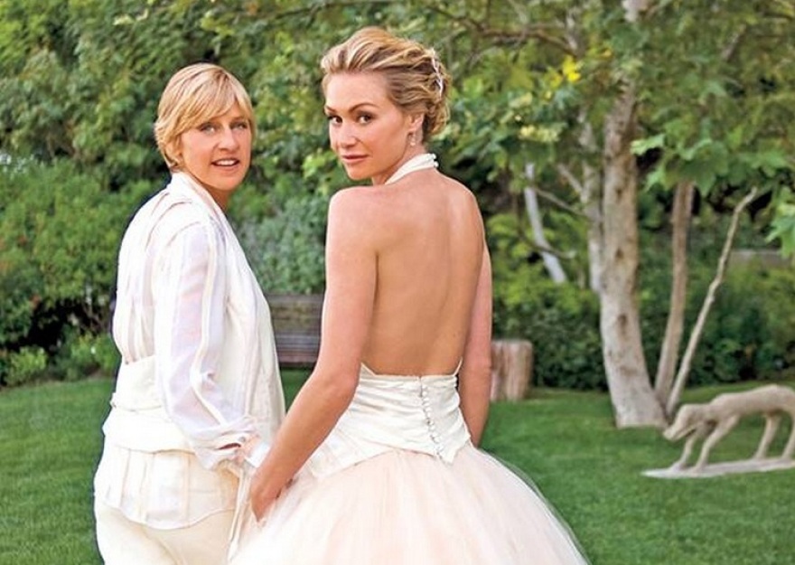 Είναι η Έλεν ντε Τζένερις ερωτευμένη με την Τζένιφερ Άνιστον;