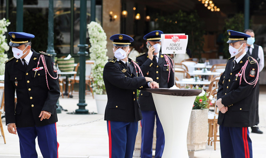 Μόντε Κάρλο: Η κοσμοπολίτικη ζωή επέστρεψε στη  Νέα Πλατεία του Καζίνο 