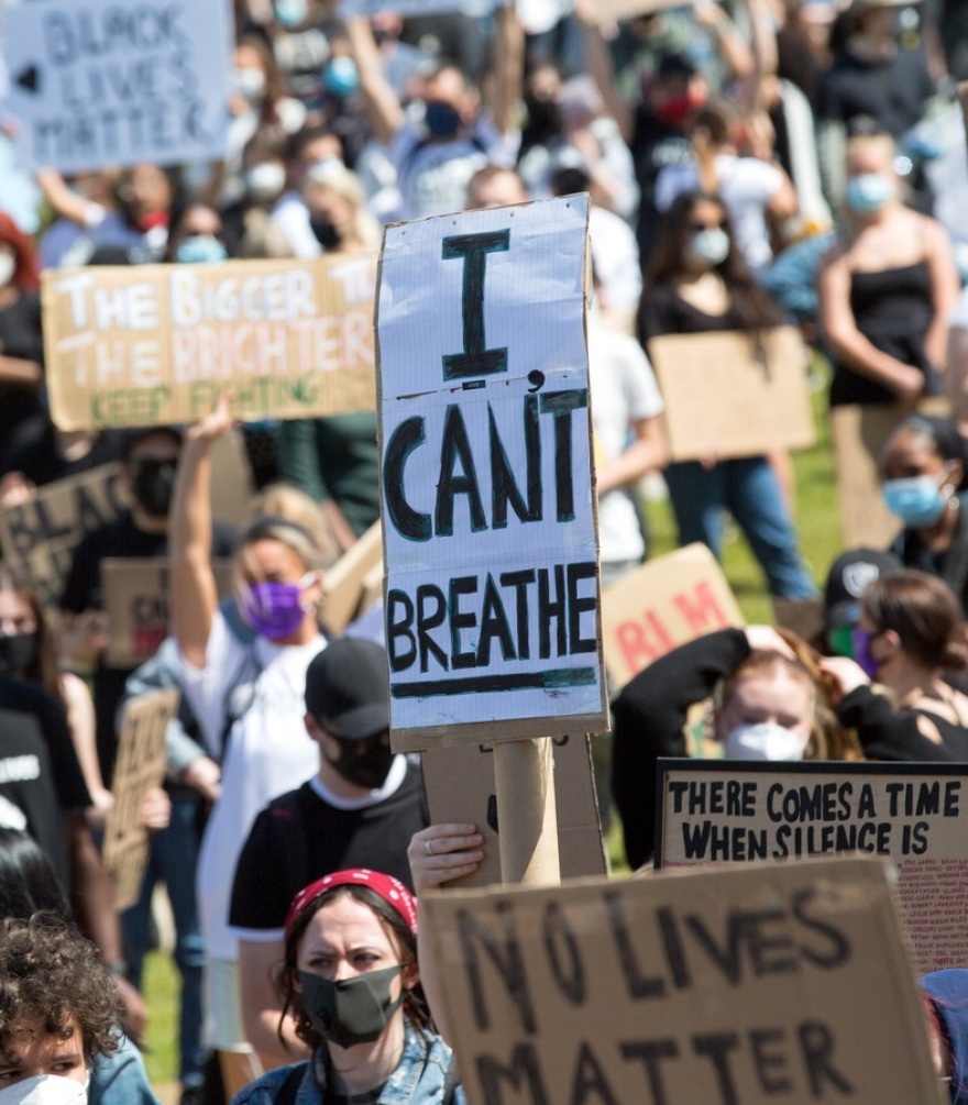 Τζορτζ Φλόιντ: Ογκώδης αντιρατσιστική διαδήλωση στο Λονδίνο 