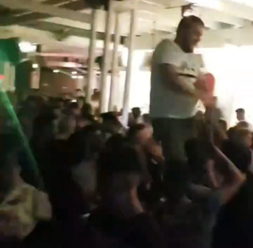 «Χαμός» από συνωστισμό σε μπαρ της Αθήνας και της επαρχίας - Δείτε εικόνες