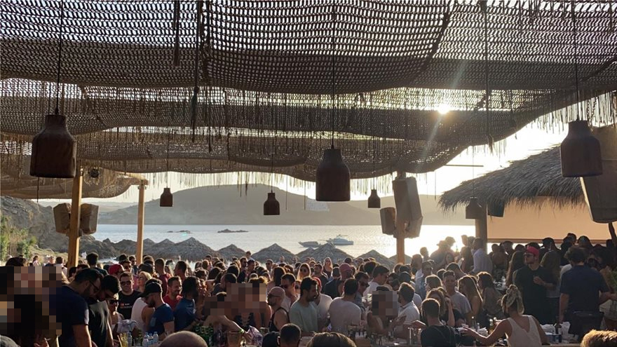 Κορωνοϊός: Συναγερμός από τη «χαλάρωση» των πολιτών και τις νέες μικρές εστίες