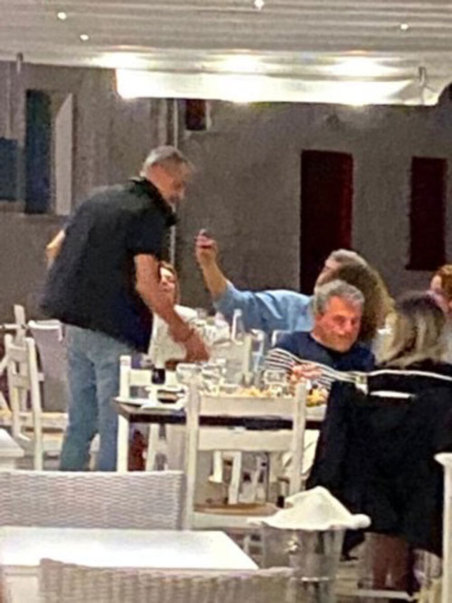 Καμμένος - Πολάκης μαζί στην Κύθνο γιατί «κάποια πράγματα αντέχουν στο χρόνο»