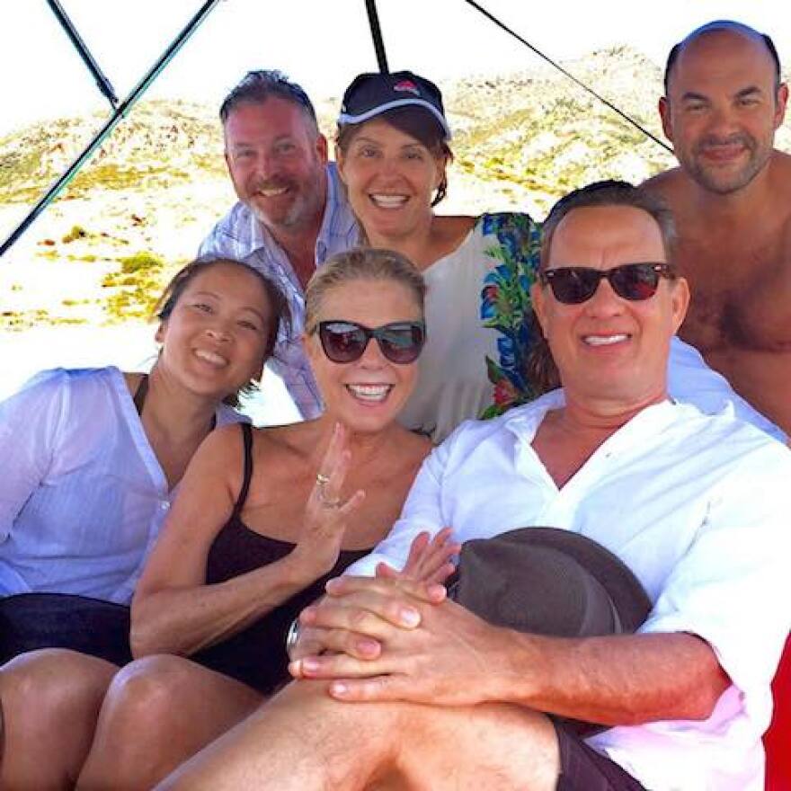 Τομ Χανκς: 100% Έλληνας από το Λος Άντζελες μέχρι την Αντίπαρο και την Καβάλα 