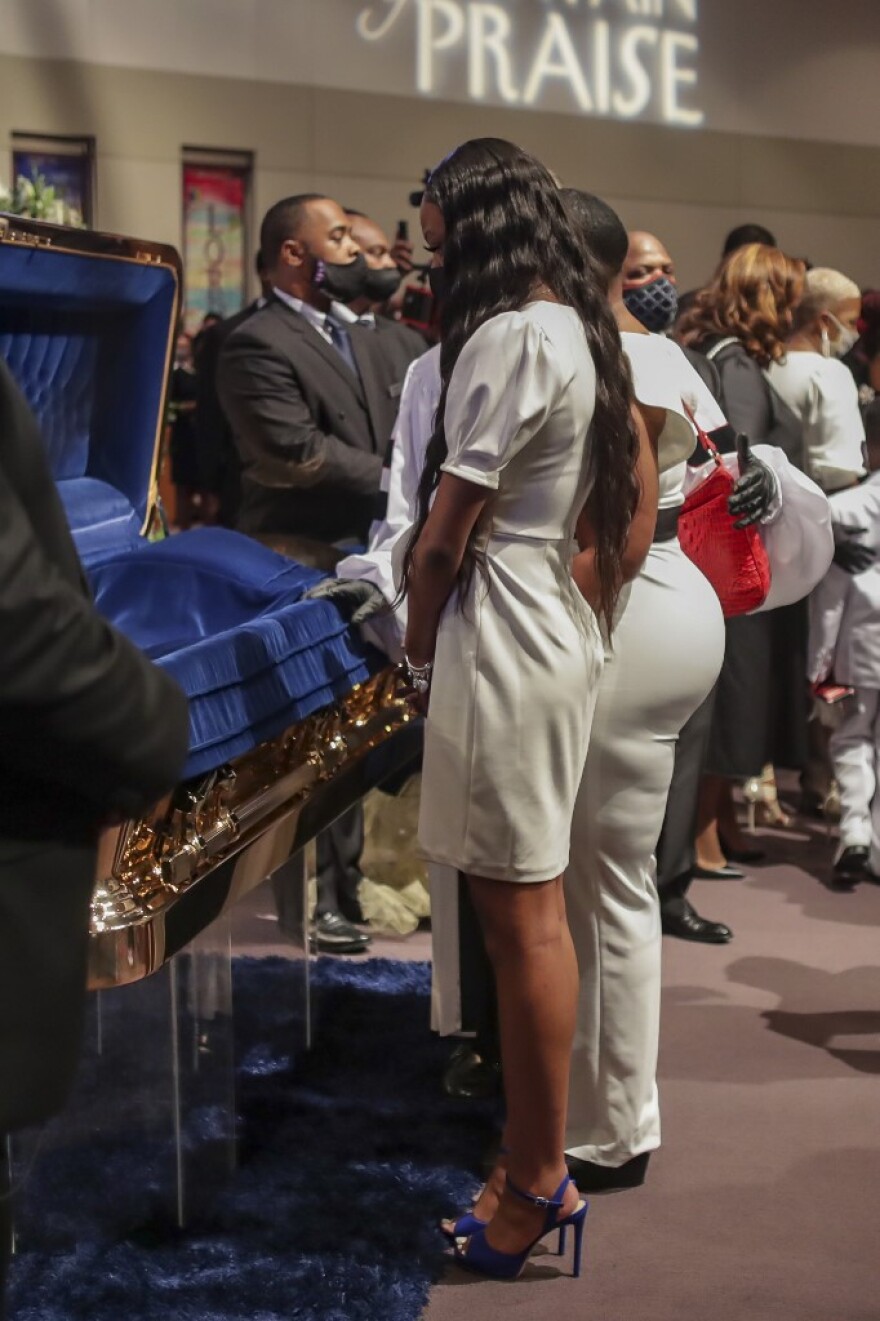 Οι ΗΠΑ αποχαιρέτησαν τον Φλόιντ: «Ο Τραμπ δεν έχει να πει μια λέξη»